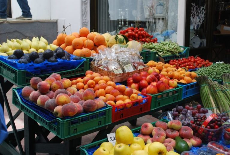 100% FDI in Food Retail Would Help Reduce Restaurant Food Costs