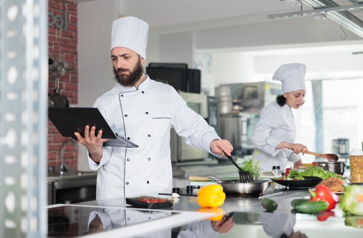 Launching a cloud kitchen? Here are the seven factors to consider - Set The  Tables