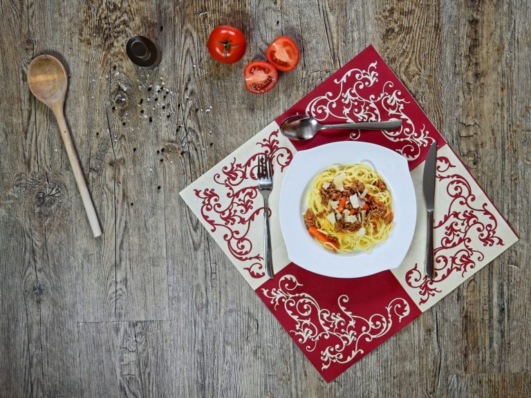 Food Presentation Techniques To Make Your Dishes Look Irresistible