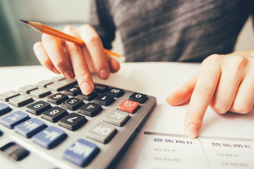 How to manage restaurant finances