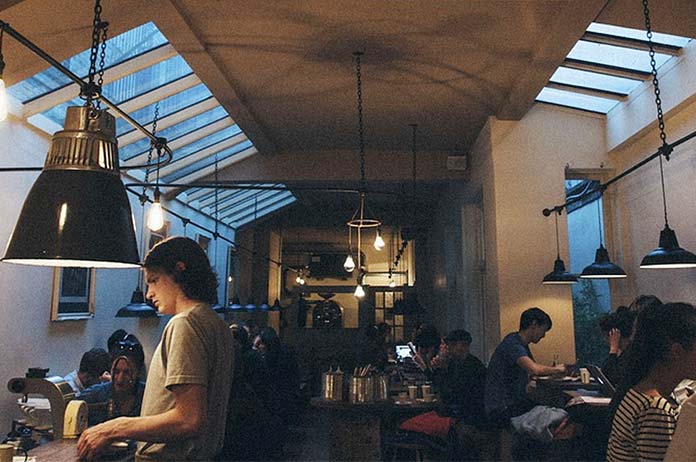 how to optimize front of the house restaurant operations