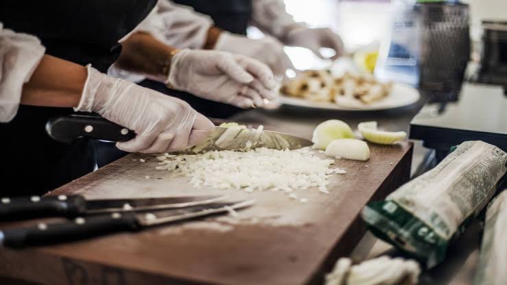 Staff personal hygiene at your restaurant 