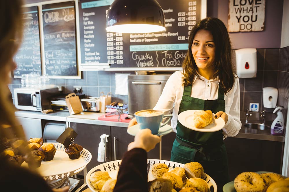 restaurant customer service- important for customer loyalty 