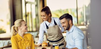 7 Estrategias efectivas para mejorar el servicio de su restaurante y brindar una experiencia estelar a los huéspedes 7-estrategias-efectivas-para-mejorar-el-servicio-de-su-restaurante